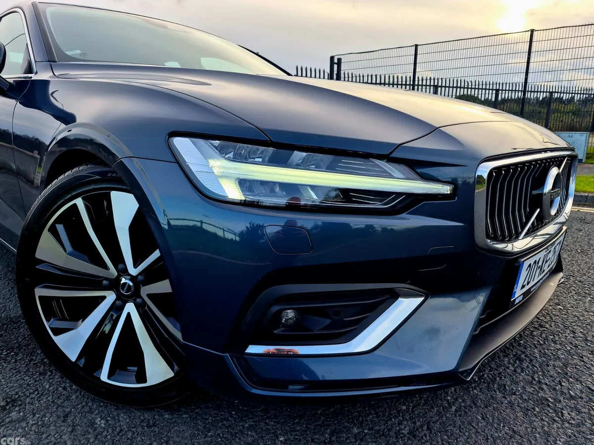 Volvo S60 Saloon, Petrol, 2020, Blue