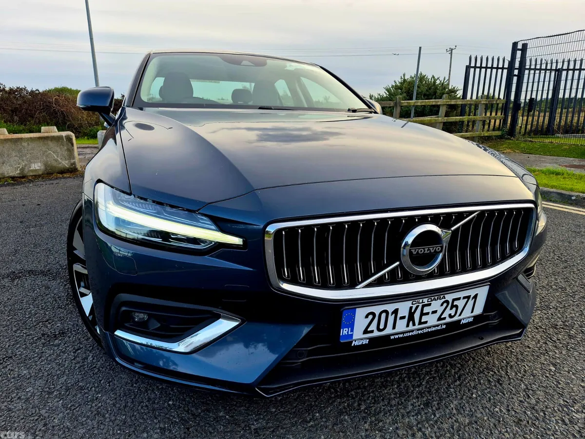 Volvo S60 Saloon, Petrol, 2020, Blue