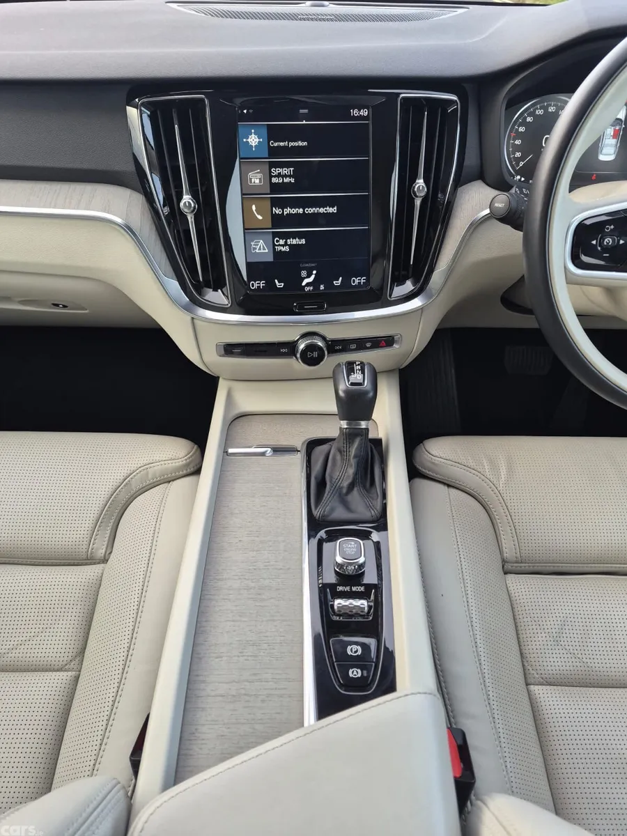 Volvo S60 Saloon, Petrol, 2020, Blue