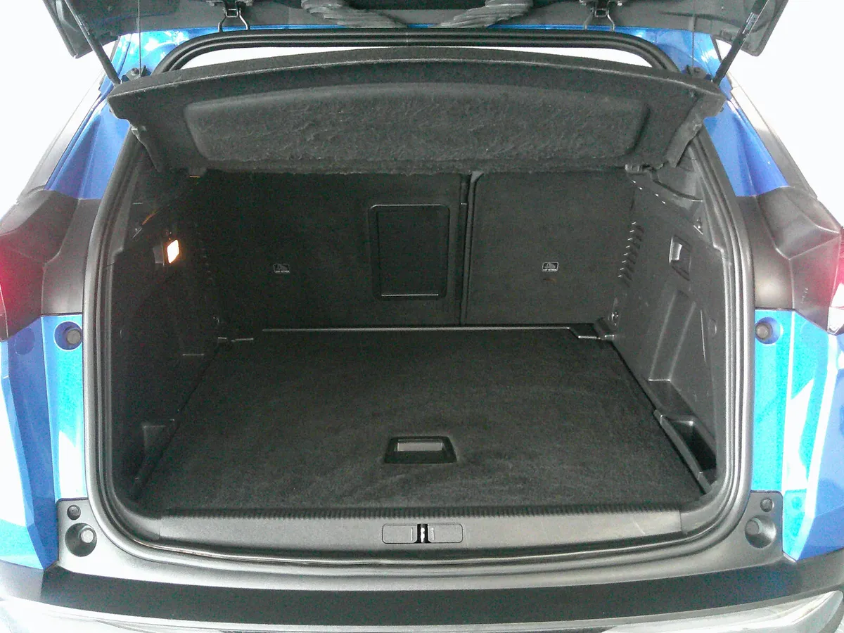 Peugeot 3008 SUV, Diesel, 2021, Blue