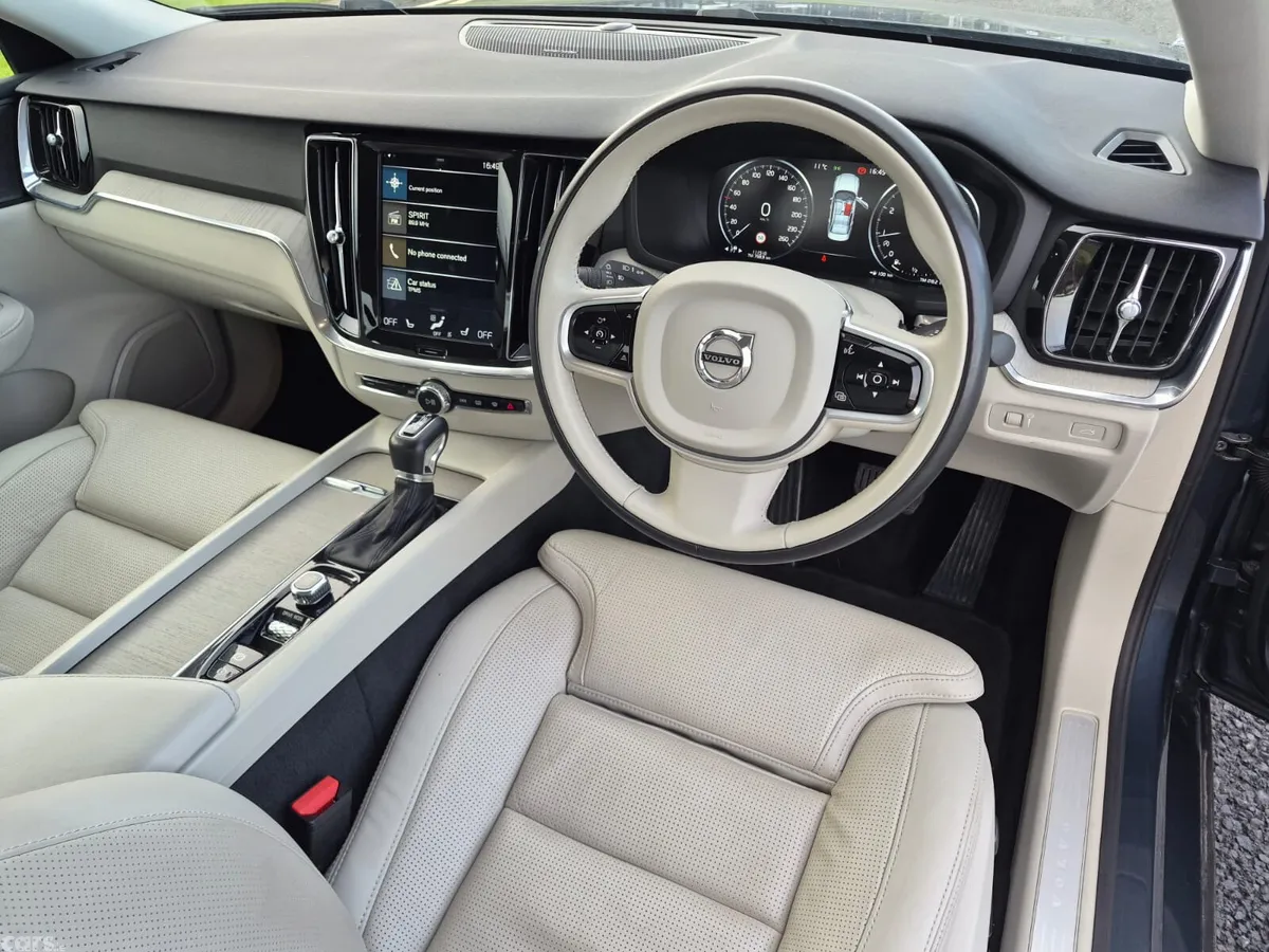 Volvo S60 Saloon, Petrol, 2020, Blue