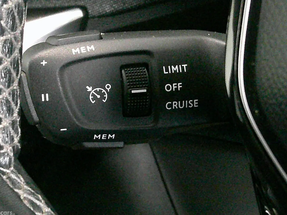 Peugeot 3008 SUV, Diesel, 2021, Blue