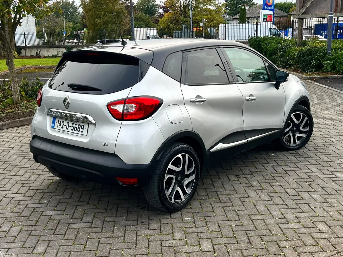 Renault Captur Hatchback, Diesel, 2014, Silver