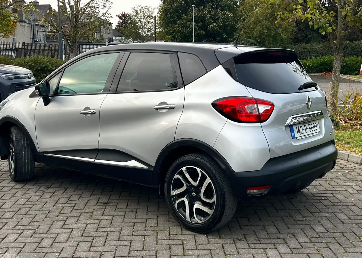Renault Captur Hatchback, Diesel, 2014, Silver