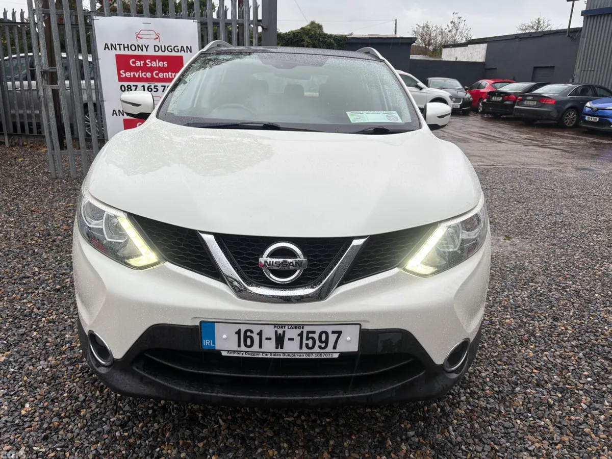 Nissan Qashqai Hatchback, Diesel, 2016, White