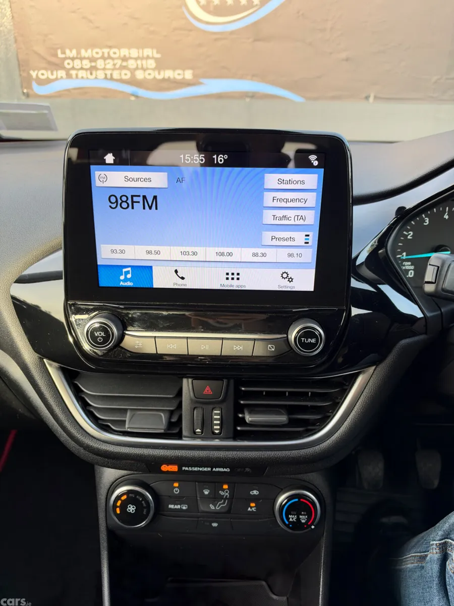 Ford Fiesta Hatchback, Petrol, 2018, Red