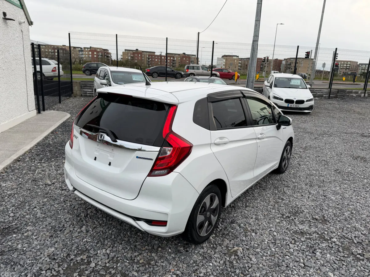 Honda Fit Hatchback, Petrol Hybrid, 2019, White