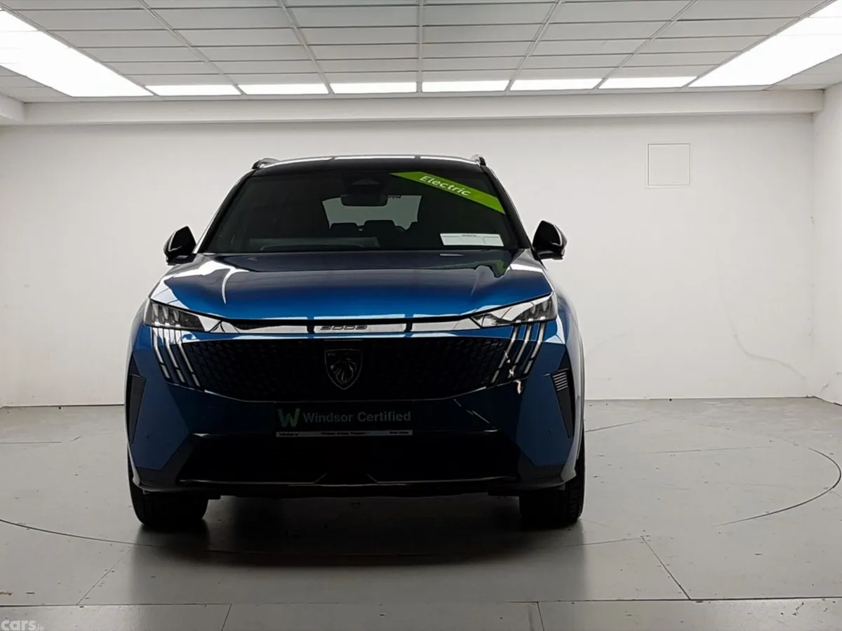 Peugeot 5008 SUV, Electric, 2025, Blue