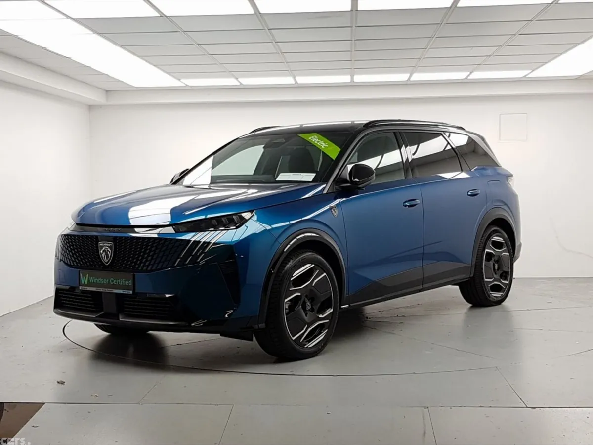 Peugeot 5008 SUV, Electric, 2025, Blue