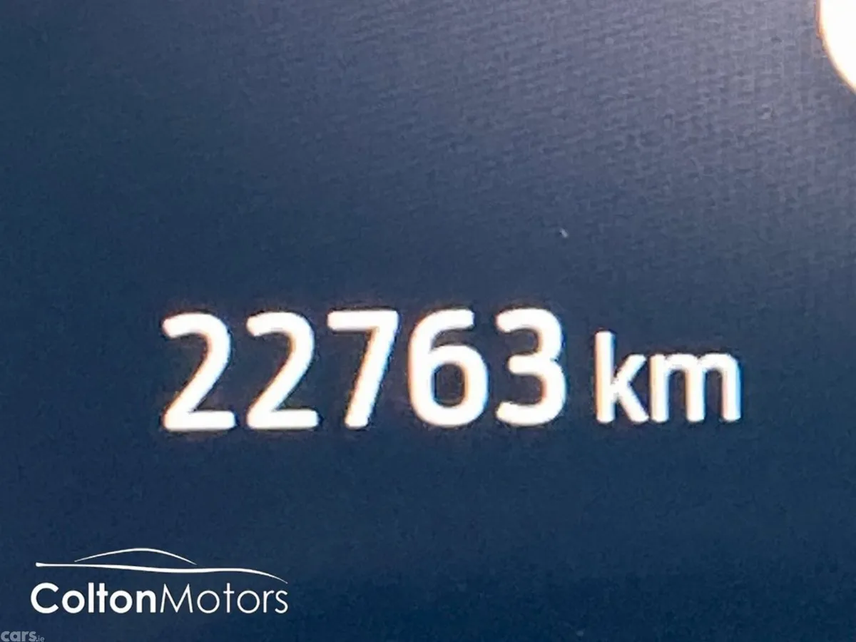 Ford Capri MPV, Electric, 2025, Red