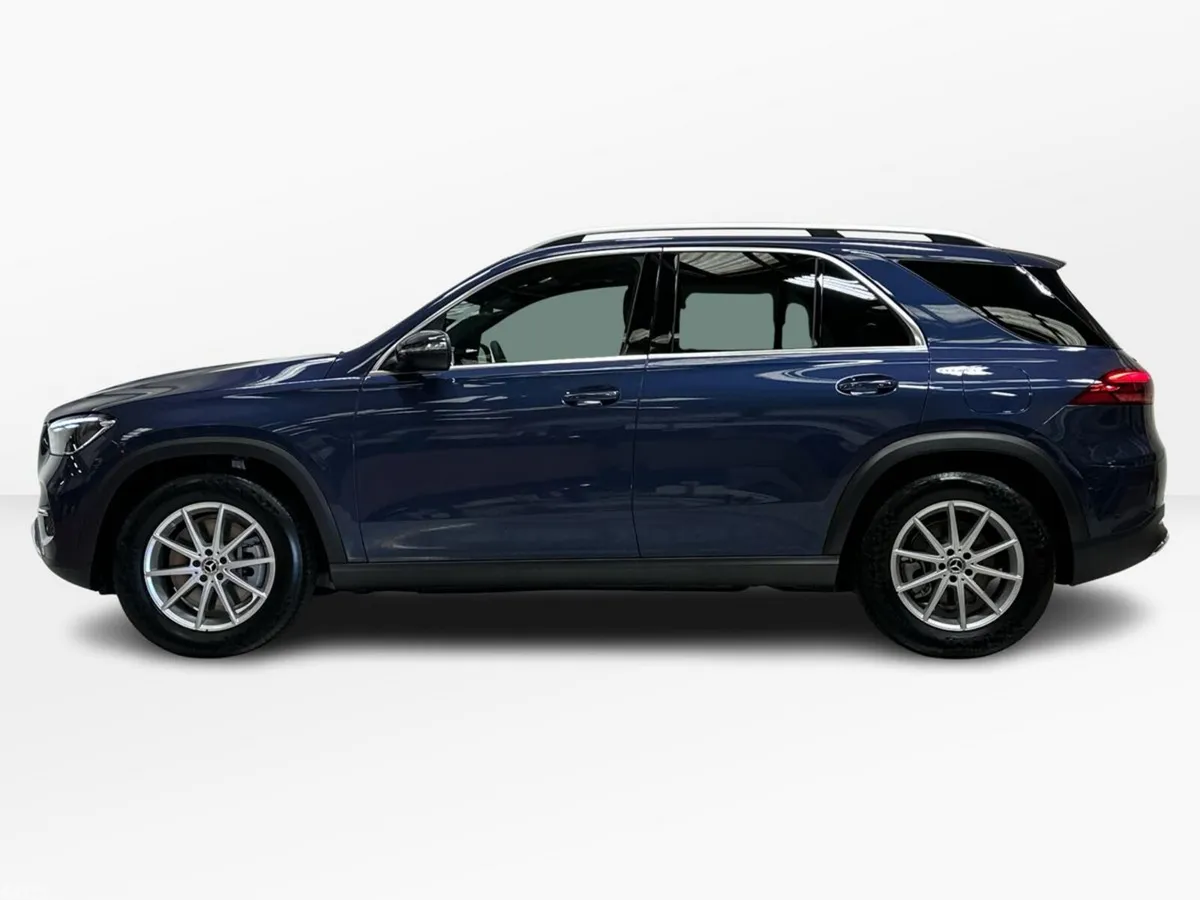 Mercedes-Benz GLE SUV, Petrol Plug-in Hybrid, 2026, Blue