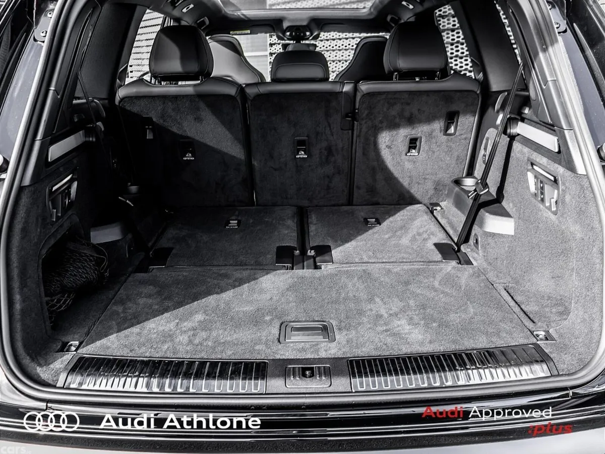 Audi Q7 SUV, Diesel Hybrid, 2027, Black