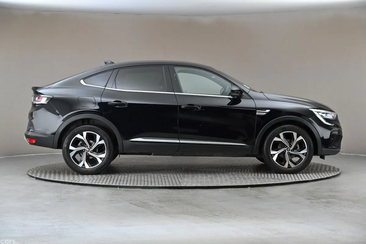 Renault Arkana SUV, Petrol, 2024, Black