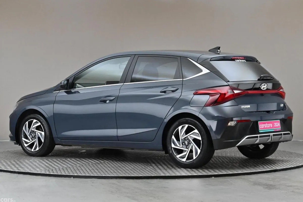 Hyundai i20 Hatchback, Petrol, 2024, Grey