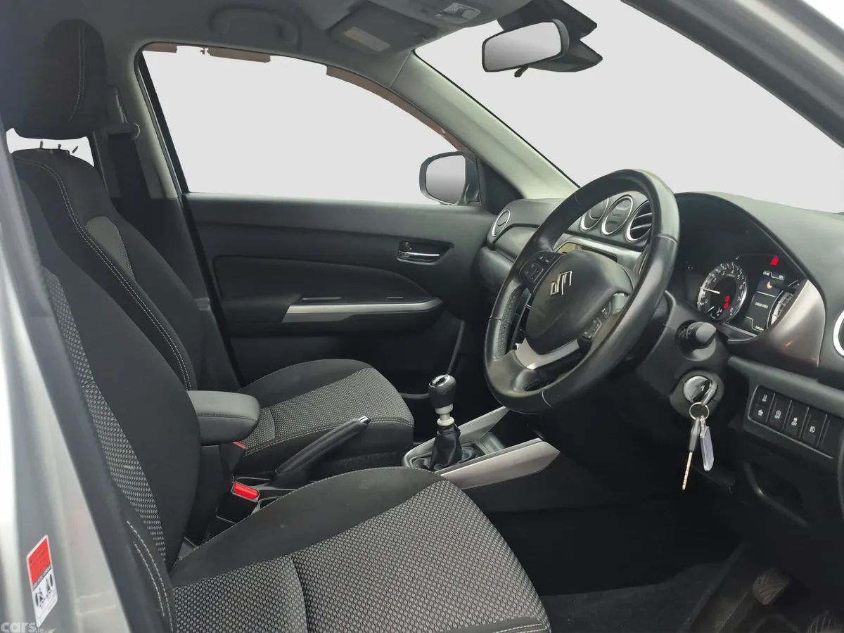 Suzuki Vitara SUV, Petrol, 2021, Grey