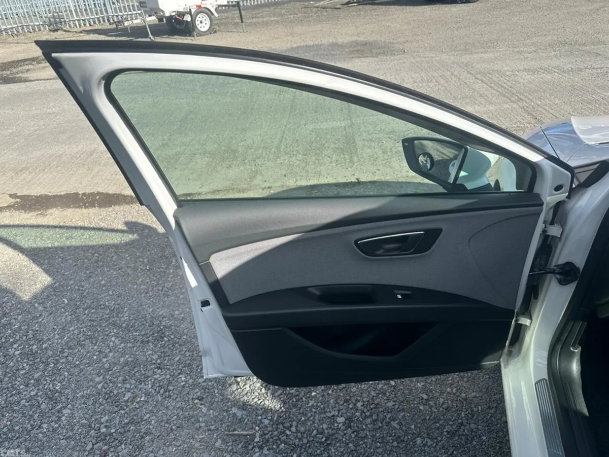 SEAT Leon Estate, Diesel, 2018, White
