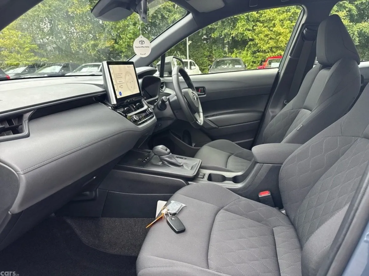 Toyota Corolla Cross Hatchback, Petrol Hybrid, 2026, Grey