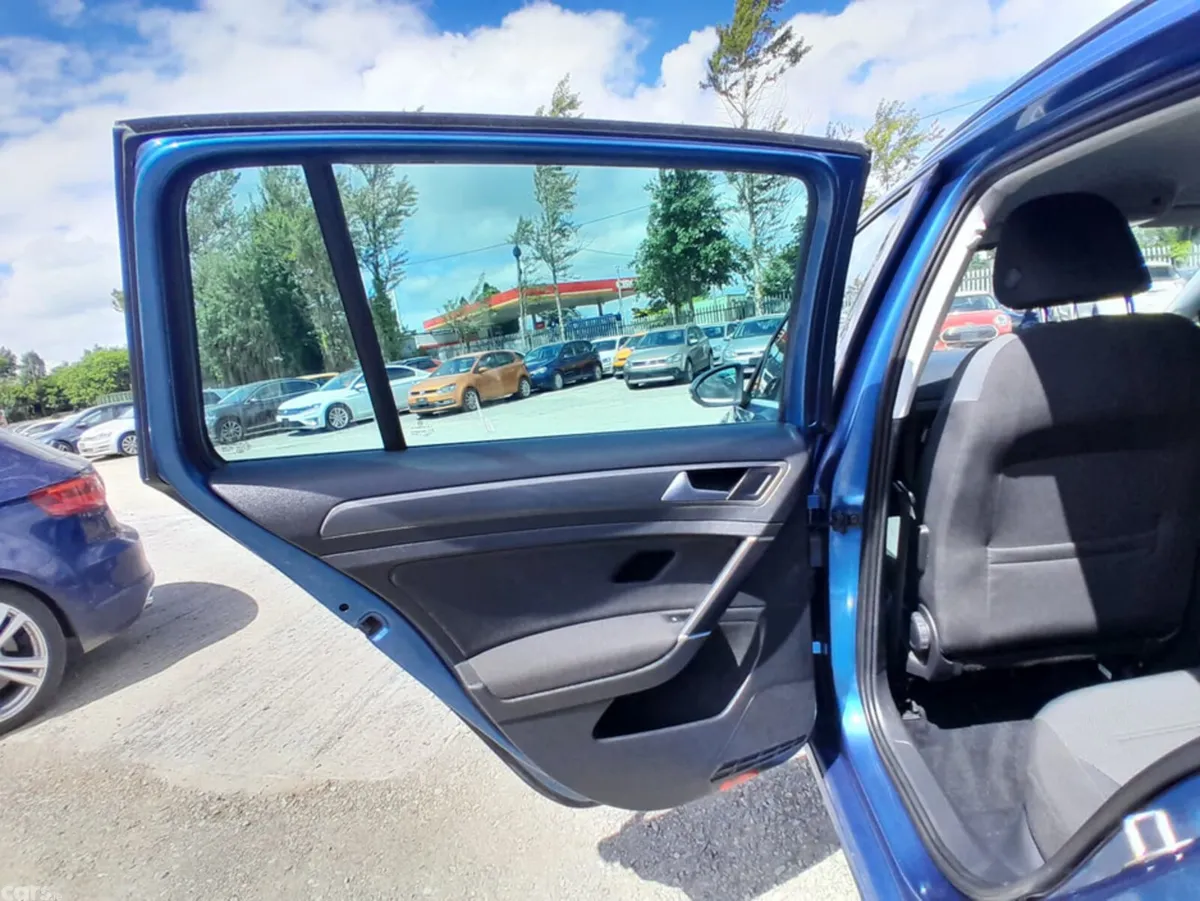 Volkswagen Golf Estate, Petrol, 2014, Blue