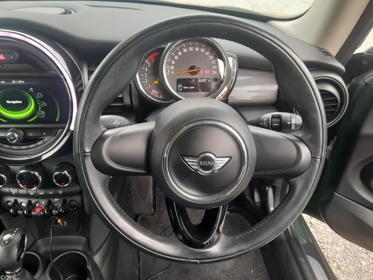 Mini Cooper Hatchback, Diesel, 2018, Green