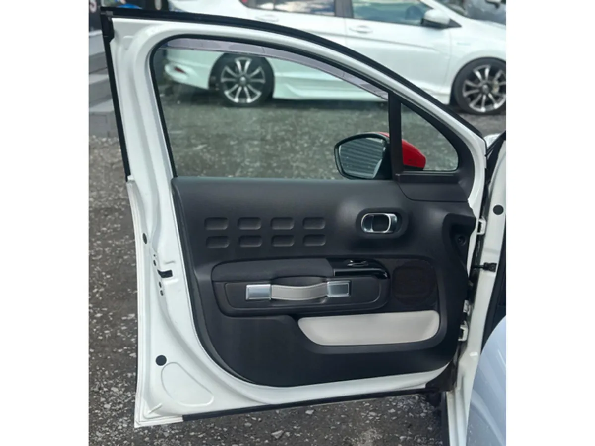 Citroen C3 Hatchback, Petrol, 2017, White