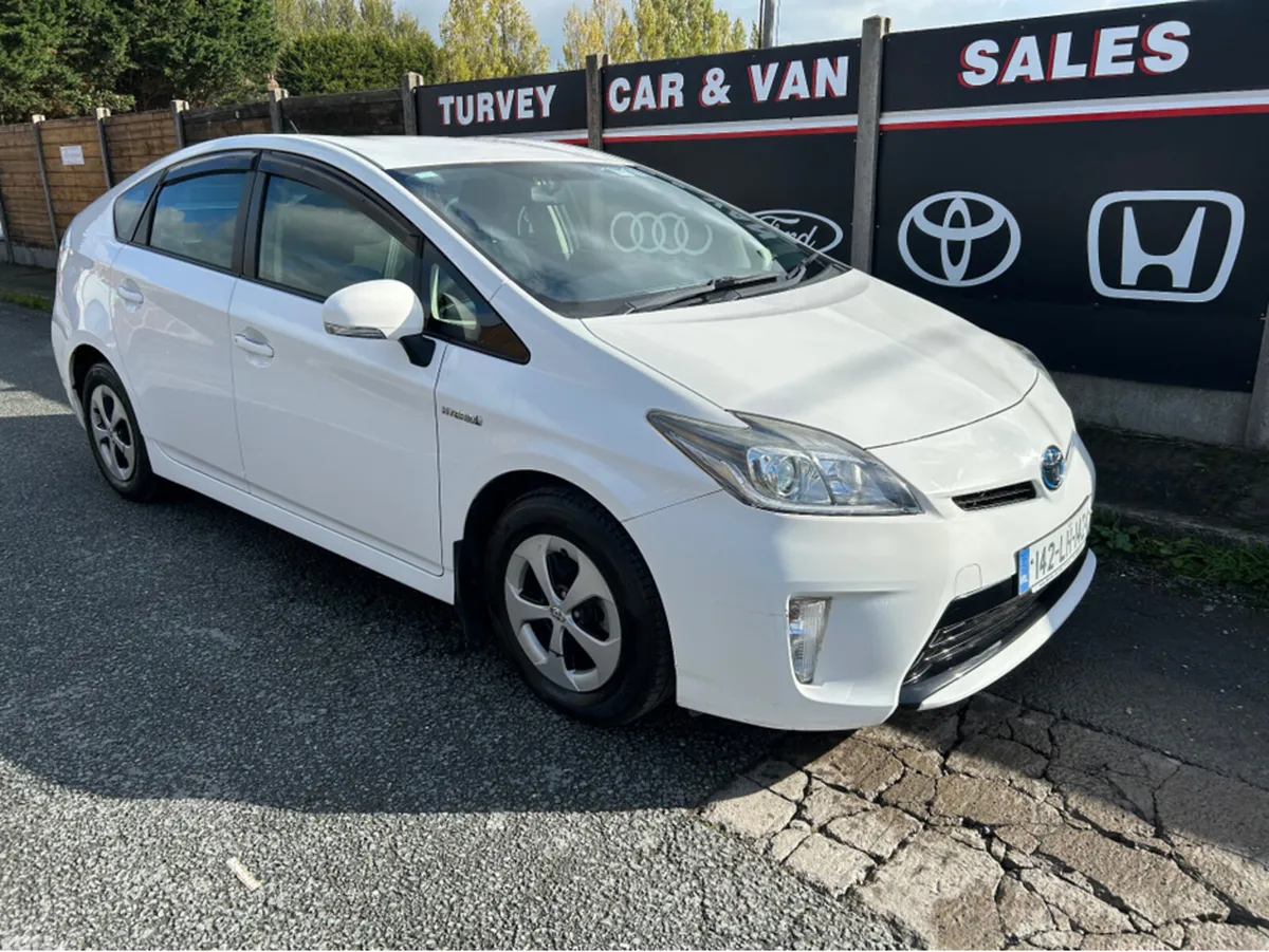 Toyota Prius Hatchback, Petrol Hybrid, 2014, White