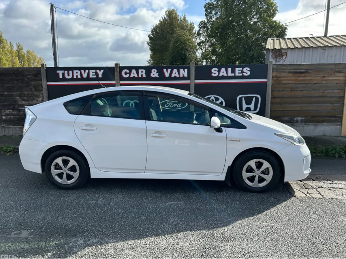 Toyota Prius Hatchback, Petrol Hybrid, 2014, White