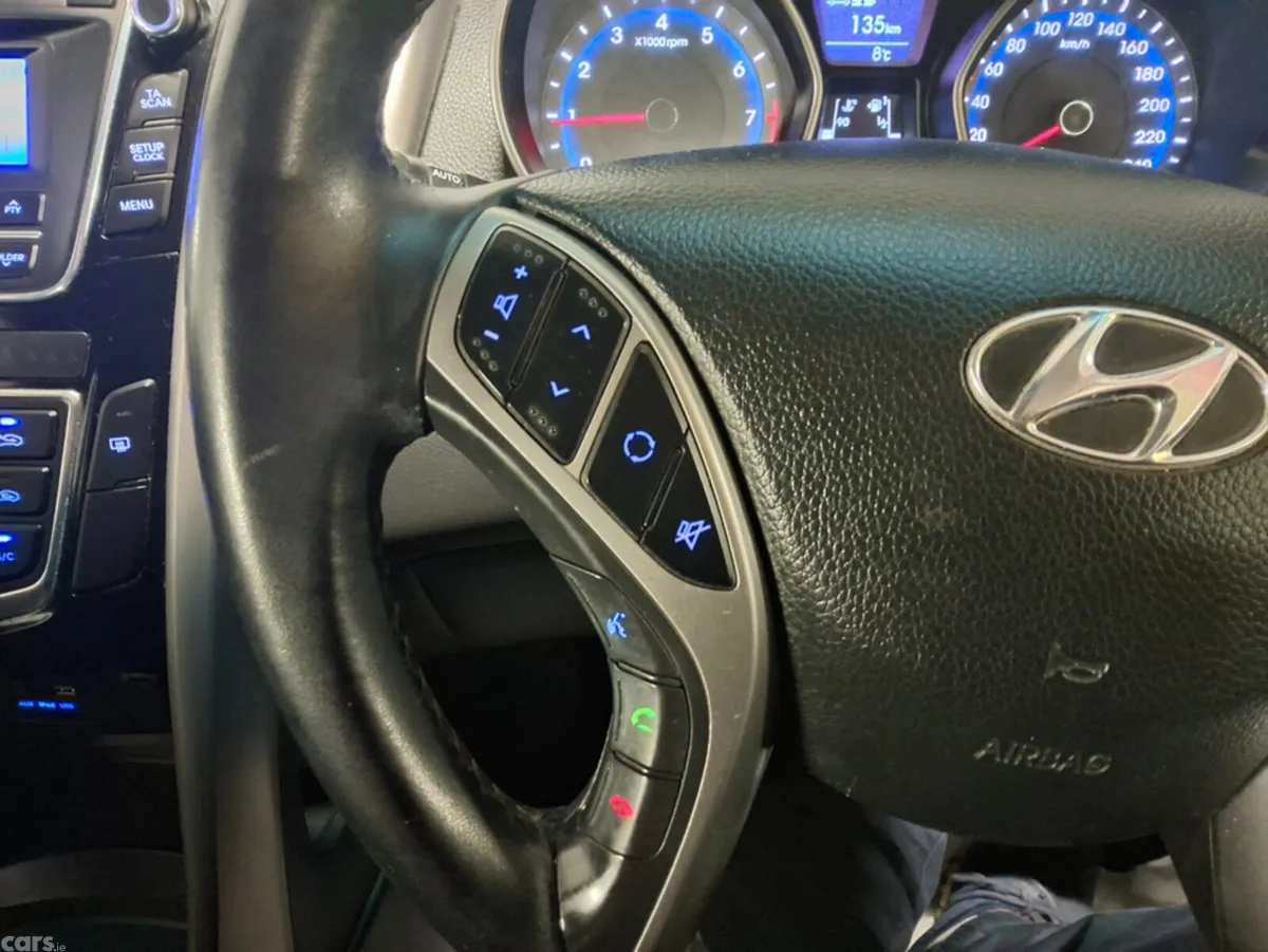 Hyundai i30 Hatchback, Petrol, 2016, Silver