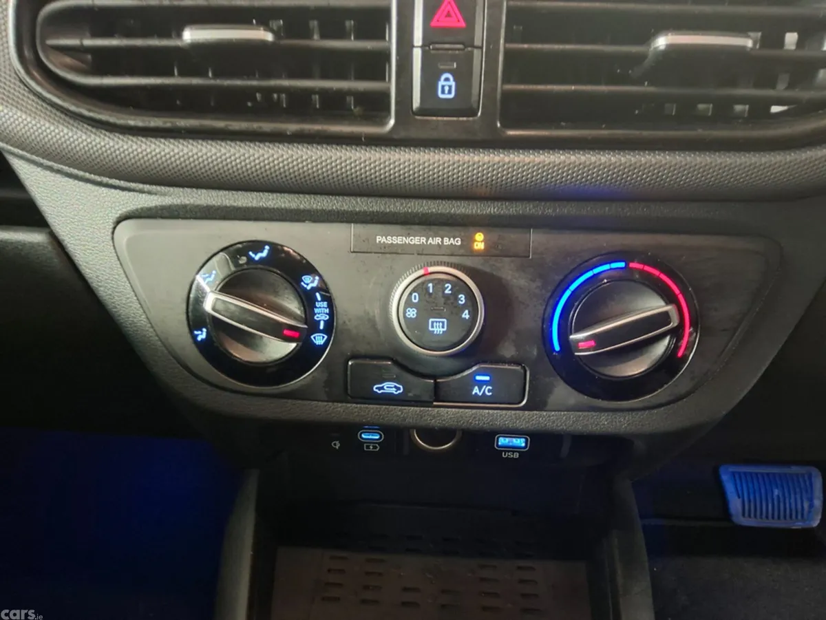 Hyundai i10 Hatchback, Petrol, 2024, Grey