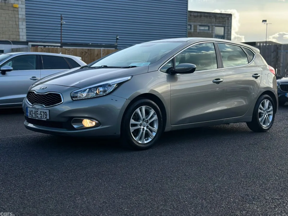 Kia Ceed Hatchback, Diesel, 2014, Silver