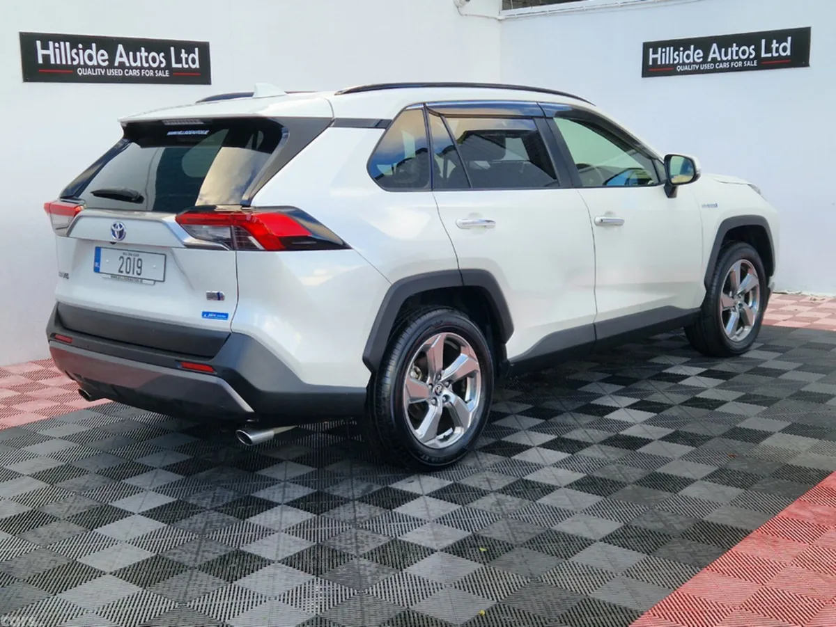 Toyota RAV4 SUV, Petrol Hybrid, 2019, White