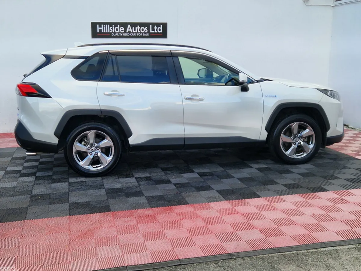 Toyota RAV4 SUV, Petrol Hybrid, 2019, White