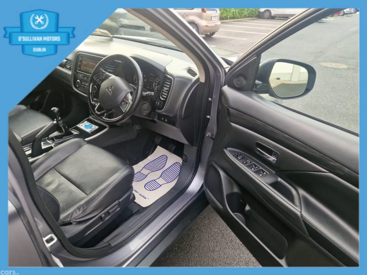 Mitsubishi Outlander Estate, Diesel, 2017, Grey