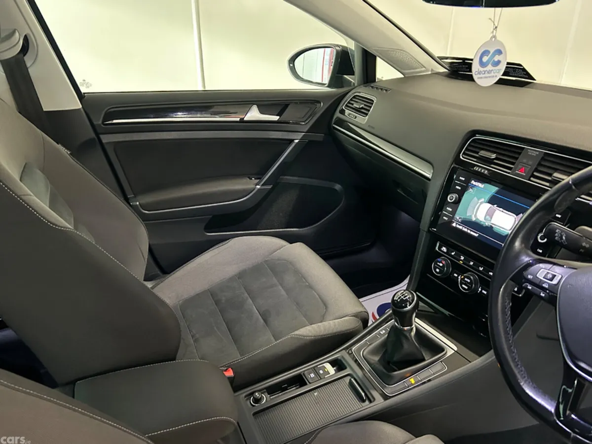Volkswagen Golf Hatchback, Diesel, 2018, Black