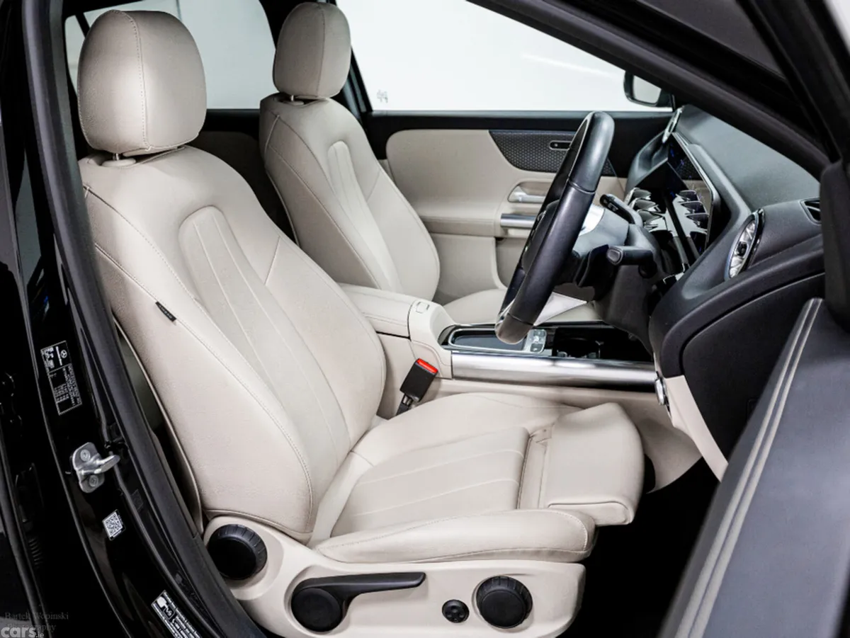 Mercedes-Benz GLA SUV, Diesel, 2024, Black