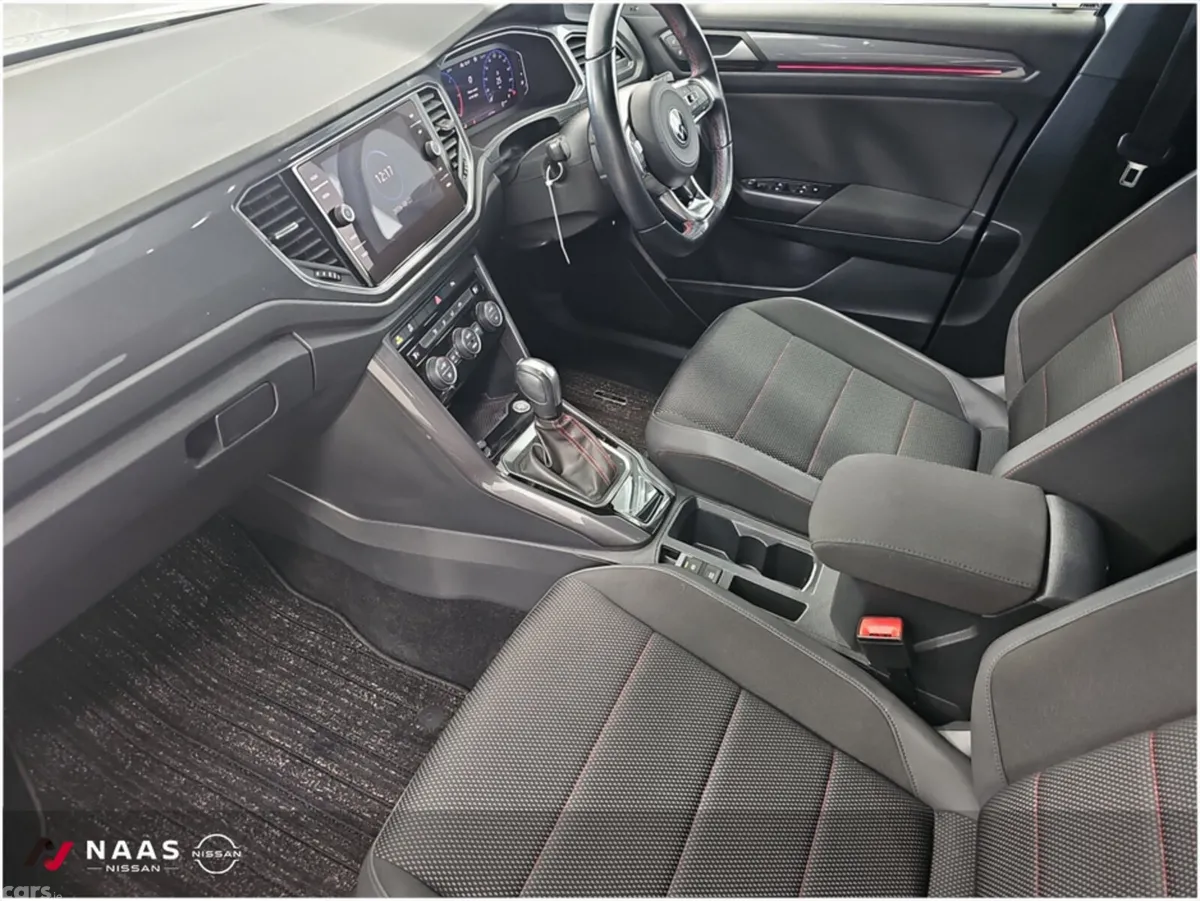 Volkswagen T-Roc SUV, Diesel, 2021, White