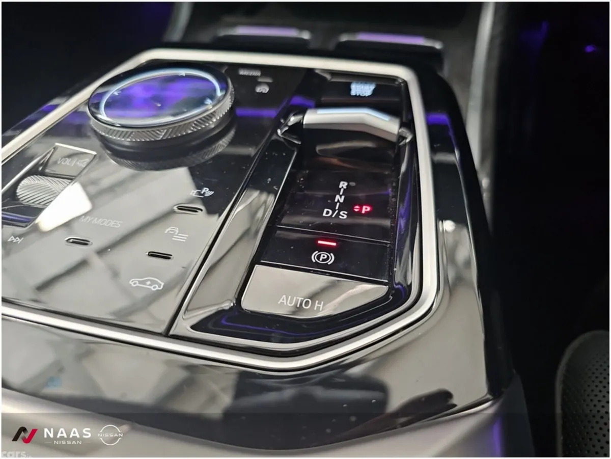 BMW 7-Series Saloon, Petrol Plug-in Hybrid, 2025, Grey