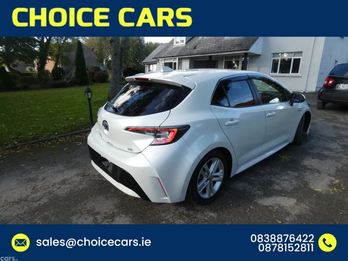 Toyota Corolla Hatchback, Petrol Hybrid, 2020, White