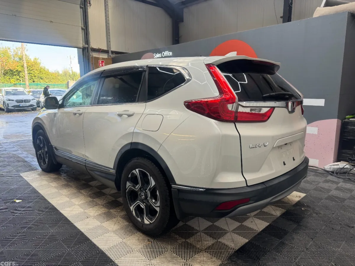 Honda CR-V SUV, Petrol Hybrid, 2021, White
