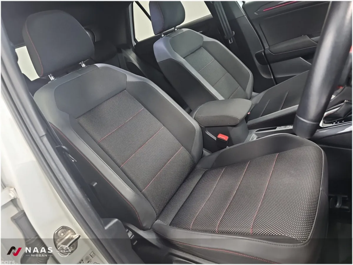 Volkswagen T-Roc SUV, Diesel, 2021, White