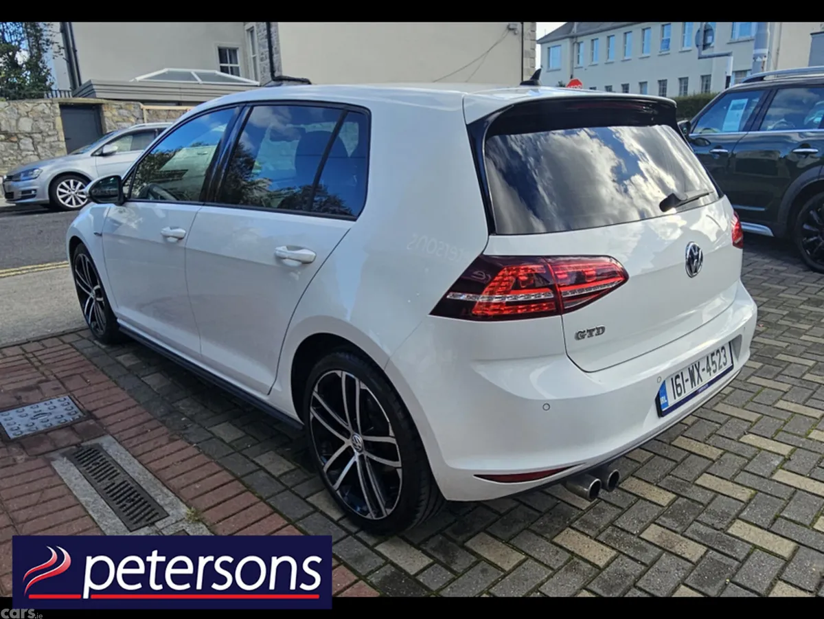 Volkswagen Golf Hatchback, Diesel, 2016, White