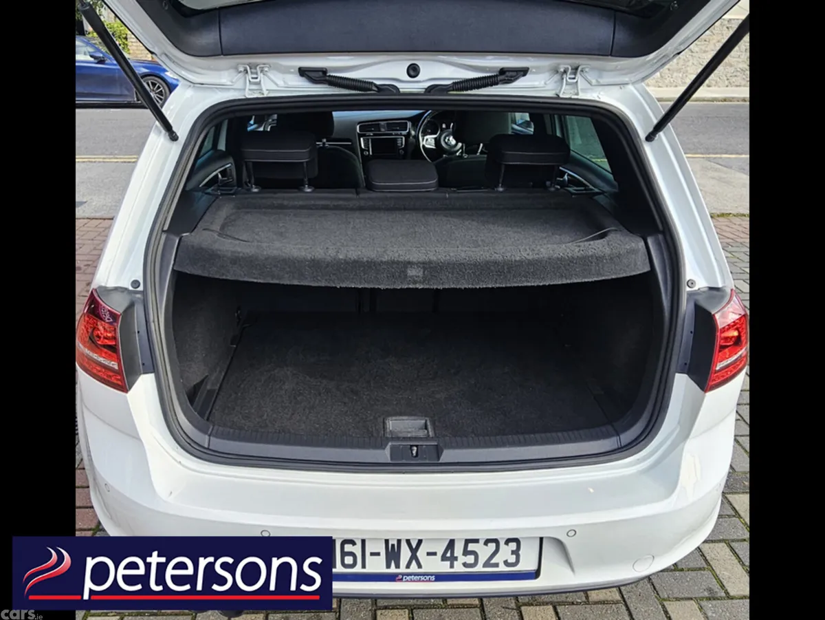 Volkswagen Golf Hatchback, Diesel, 2016, White