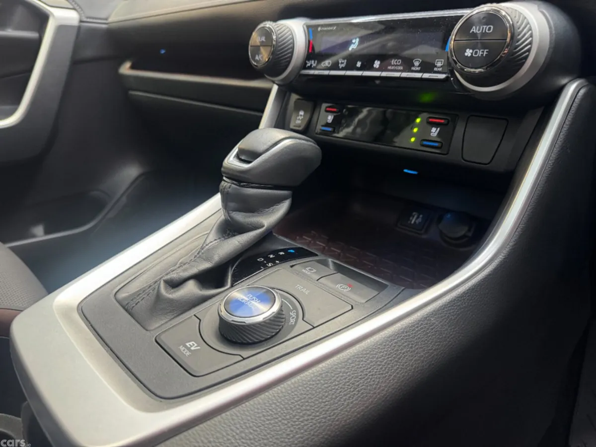 Toyota RAV4 SUV, Petrol Hybrid, 2025, Black