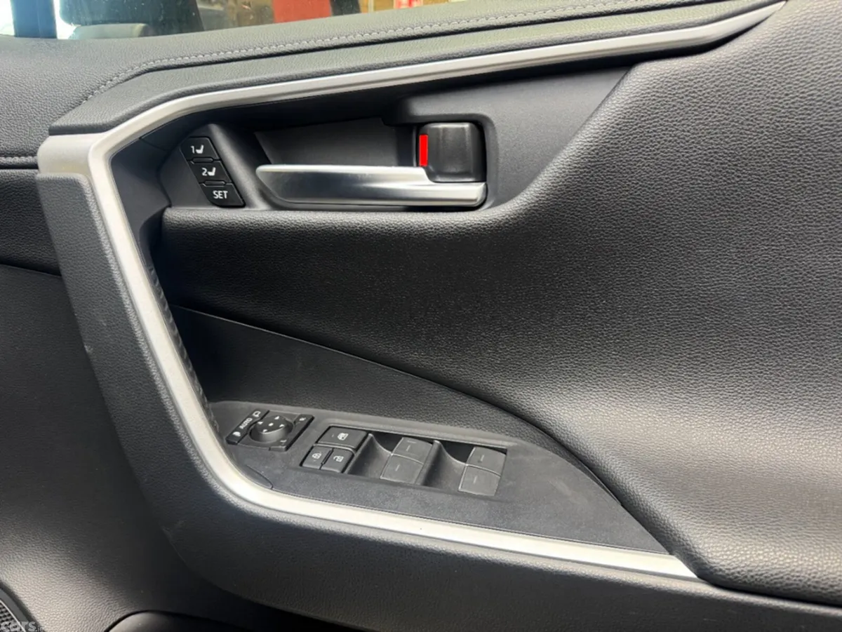 Toyota RAV4 SUV, Petrol Hybrid, 2025, Black