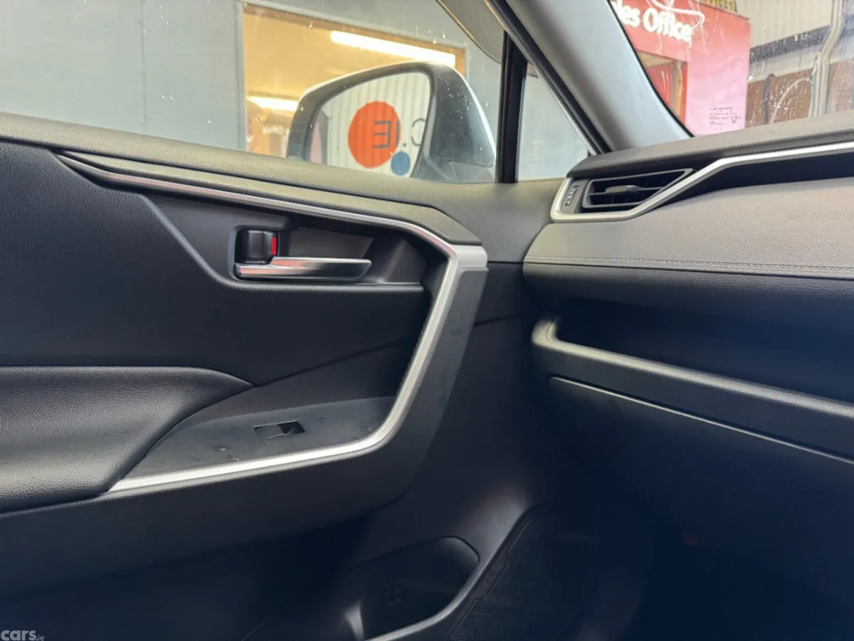 Toyota RAV4 SUV, Petrol Hybrid, 2020, White
