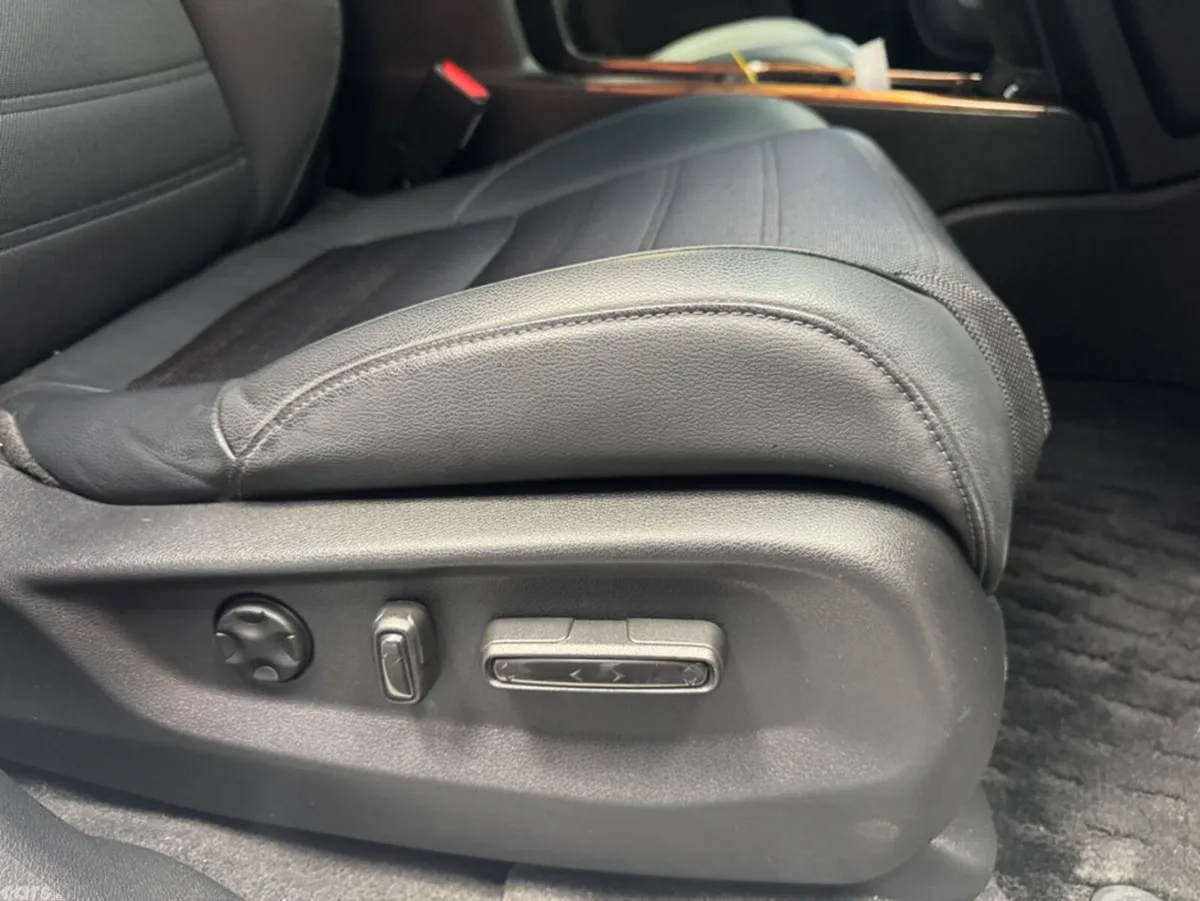 Honda CR-V SUV, Petrol Hybrid, 2021, White