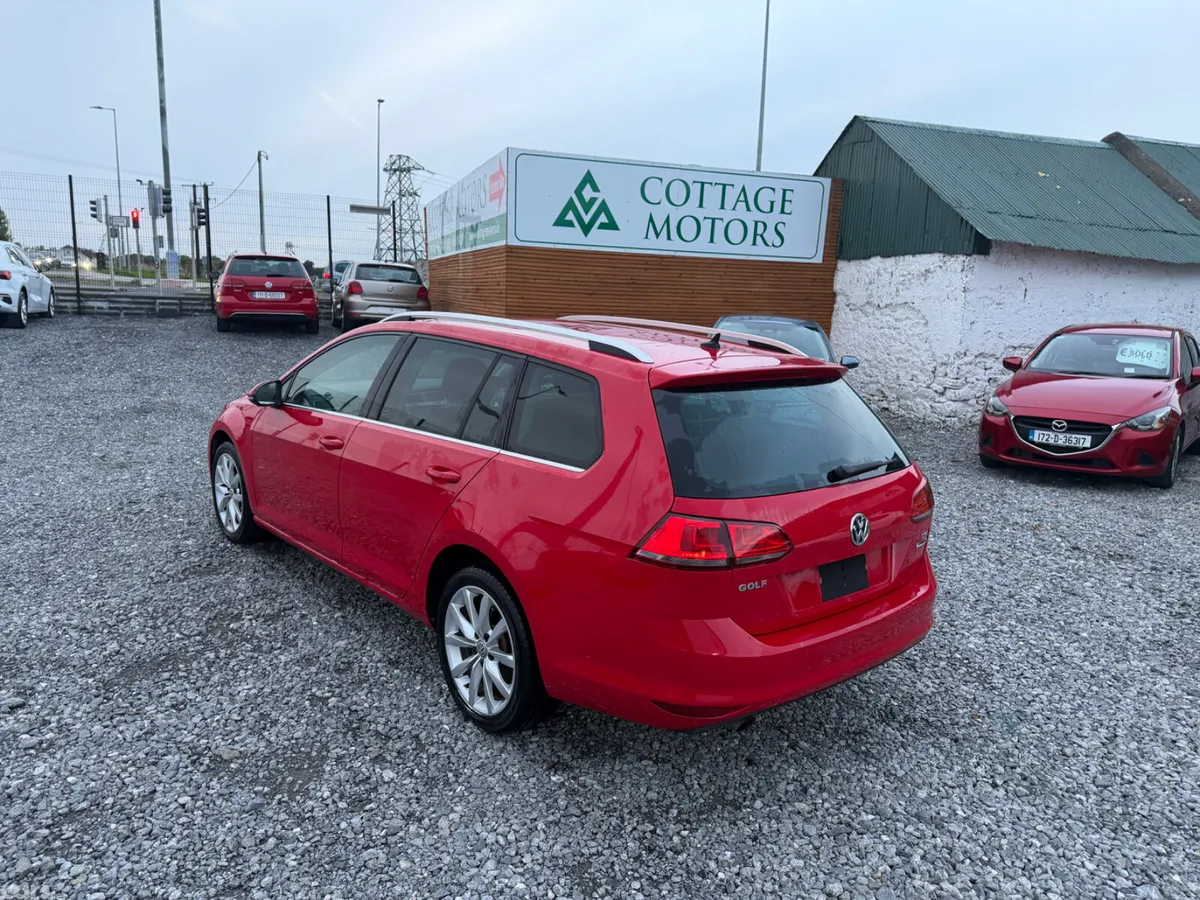 Volkswagen Golf Estate, Petrol, 2017, Red