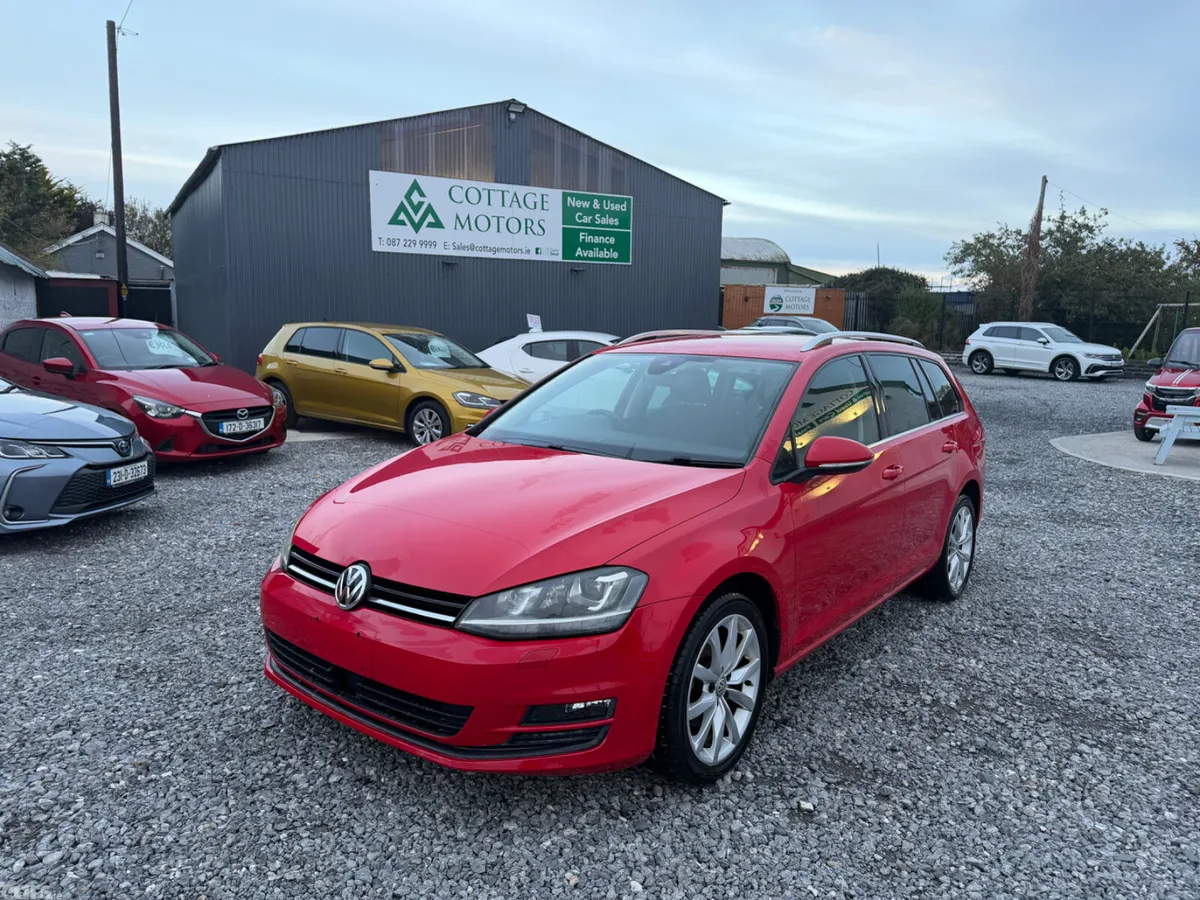 Volkswagen Golf Estate, Petrol, 2017, Red