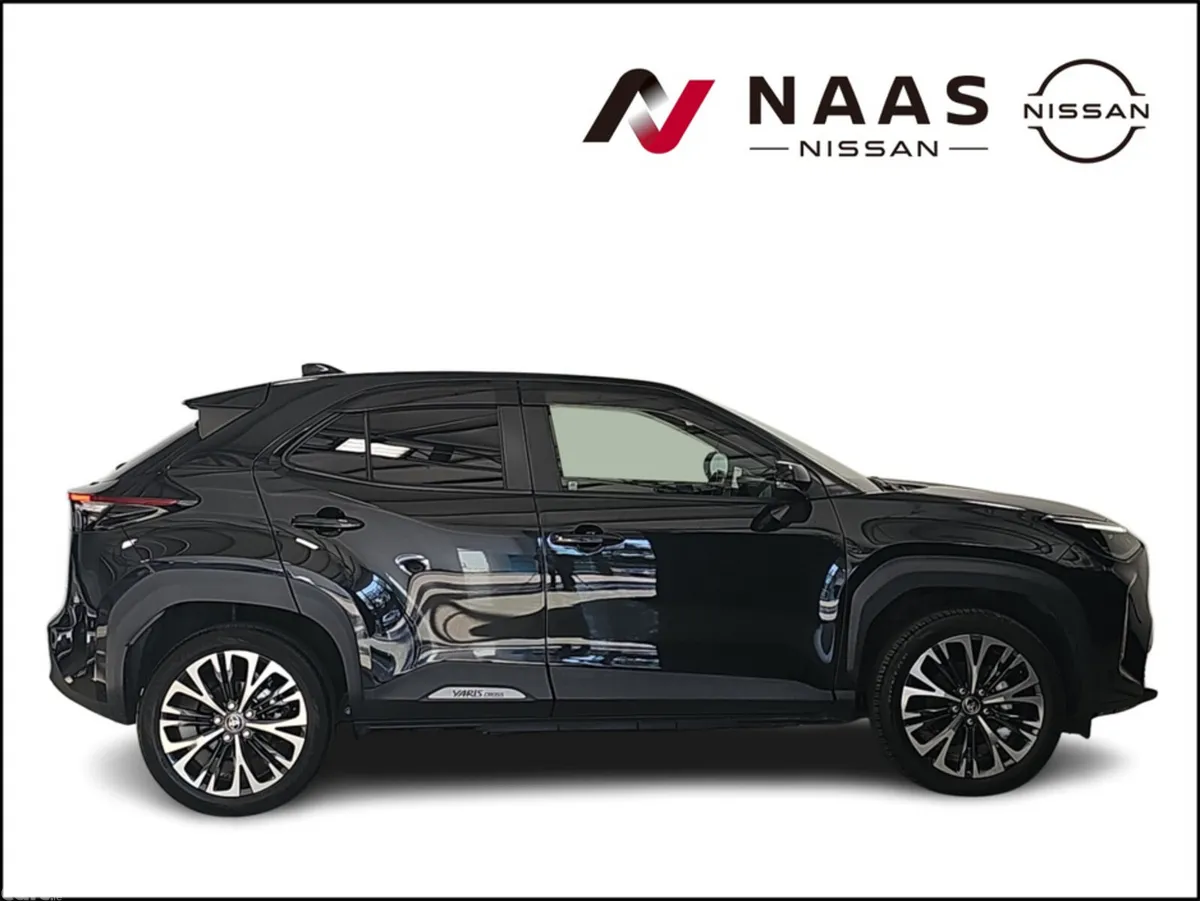 Toyota Yaris Cross Hatchback, Petrol Hybrid, 2023, Black
