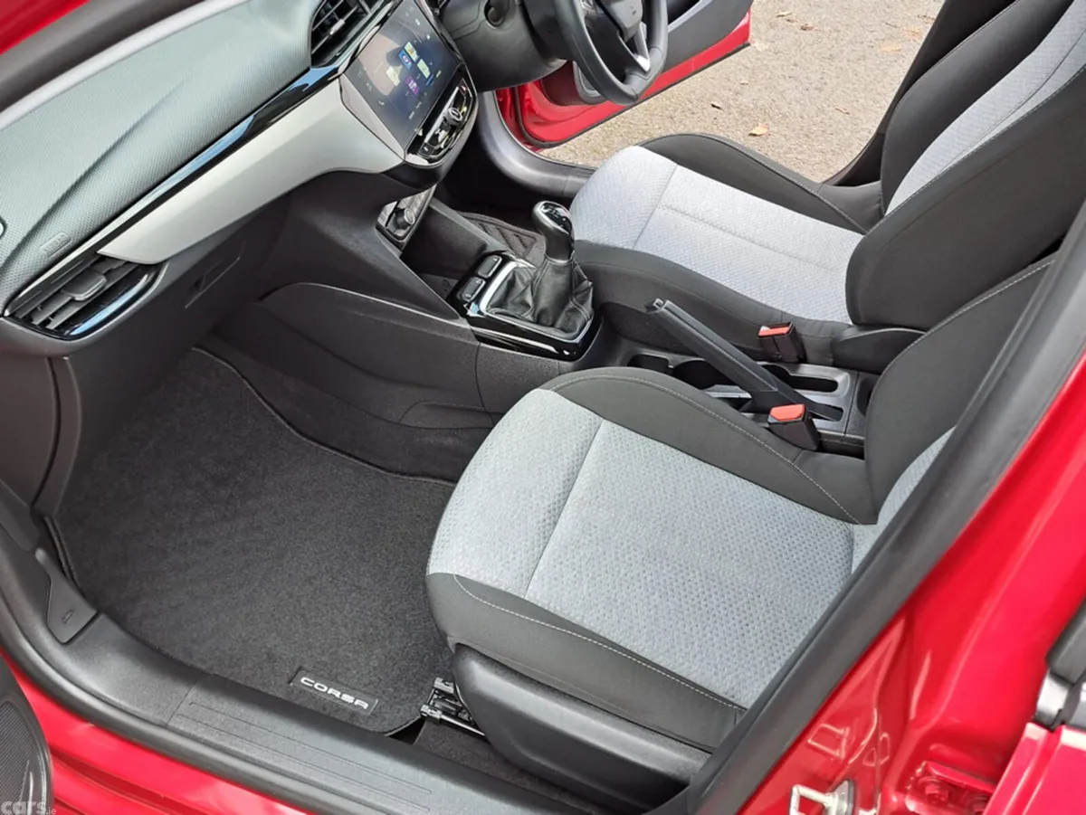 Opel Corsa Hatchback, Petrol, 2025, Red
