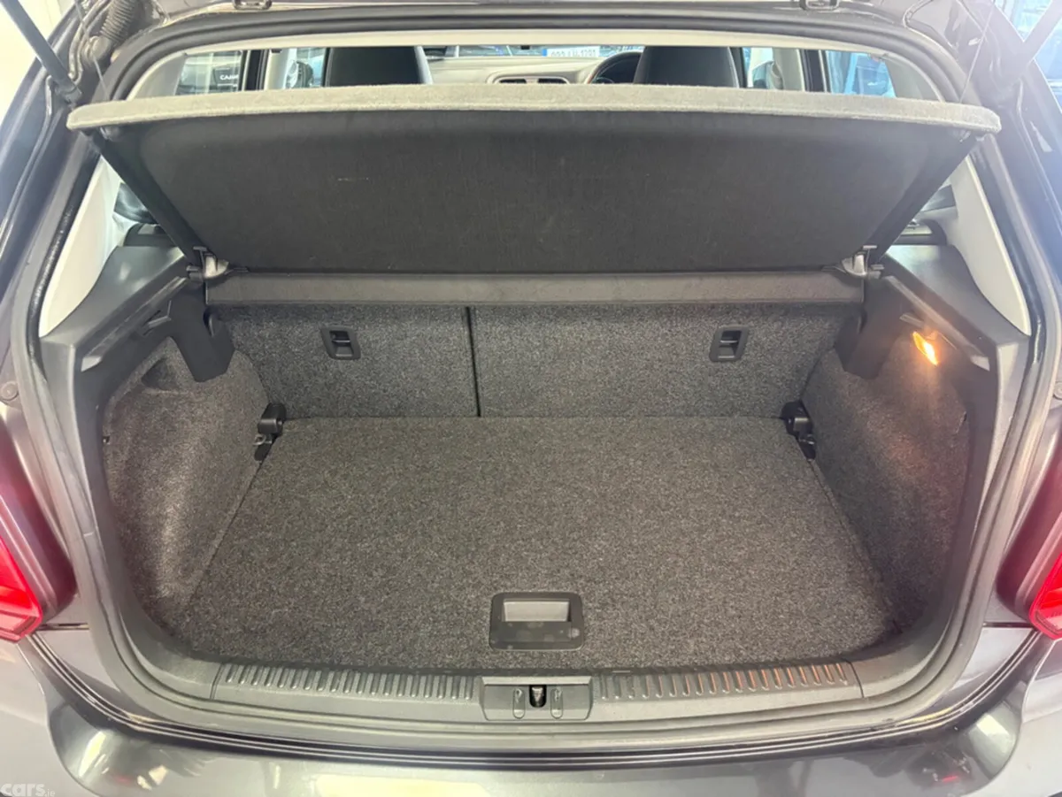 Volkswagen Polo Hatchback, Petrol, 2015, Grey